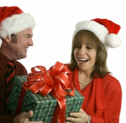 Shopping for Christmas Gifts for Office Employees Made Easy