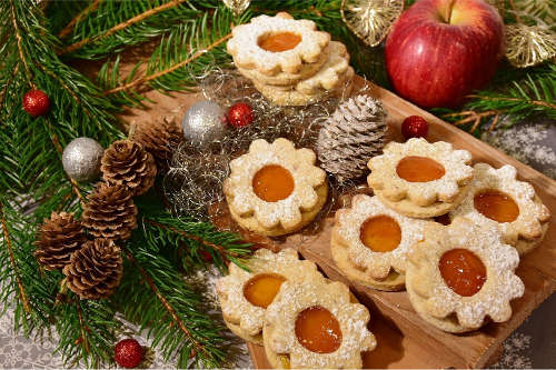 Christmas Butter Cookies: Shortbread and Linzers