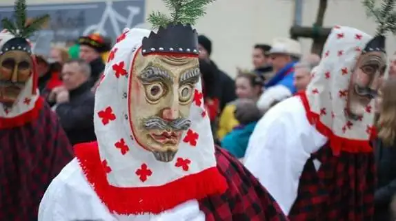 fun Christmas facts Mummer