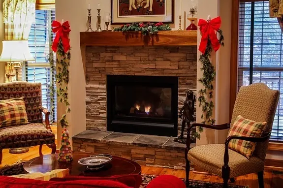fireplace-christmas