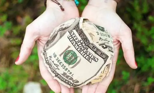 giving Christmas gifts of money